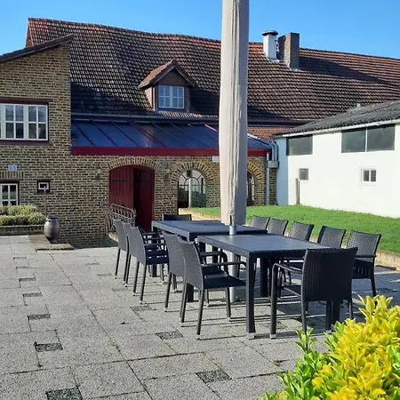 Boerderijwoning De Bourgondische Hoeve Elsloo Holiday home *